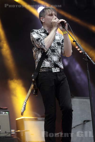 FRANZ FERDINAND - 2013-08-23 - SAINT CLOUD - Domaine National - Grande Scene - 